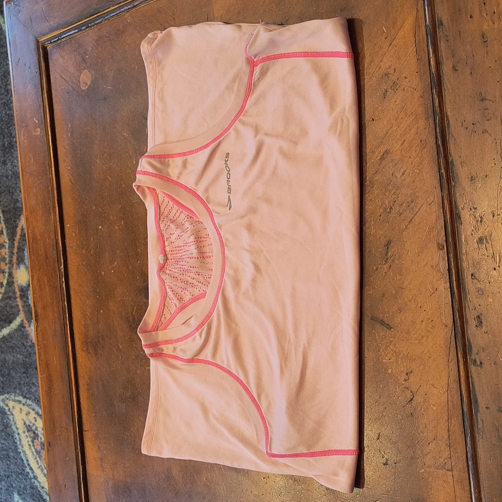 Brooks Running Women's Pink Tank Top Size Large